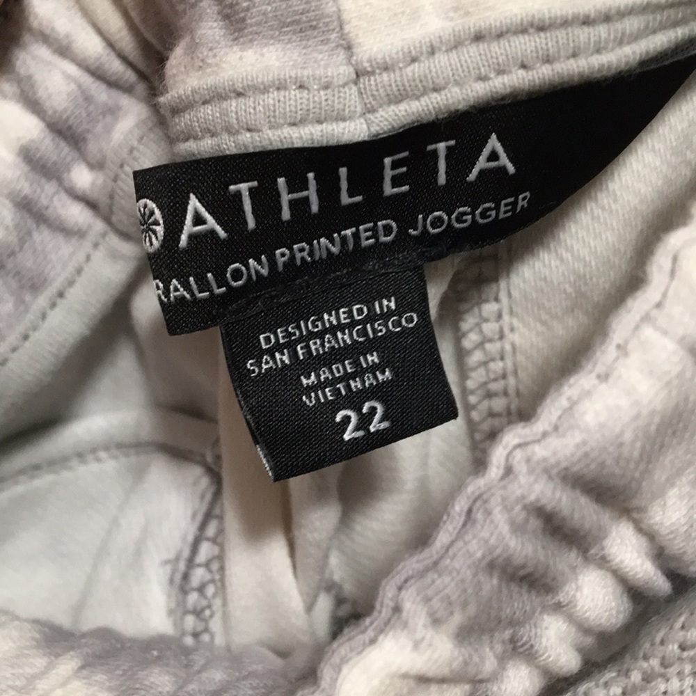 Athleta Farallon Tie Dye Inversion Print Joggers Z. - Picture 16 of 16
